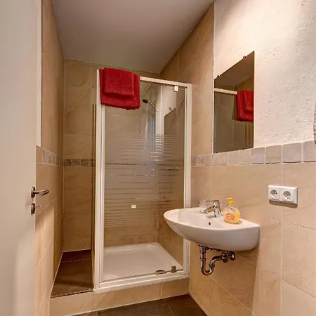 Pensión Jakobshof Freckenfeld